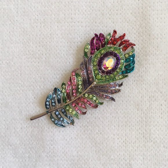 Never used Vintage Brooch with RhineStones Crystal - Picture 1 of 5